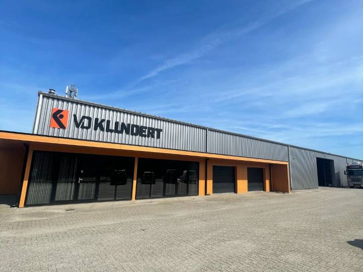 Bedrijfspand van de Klundert in Oud-Vossemeer